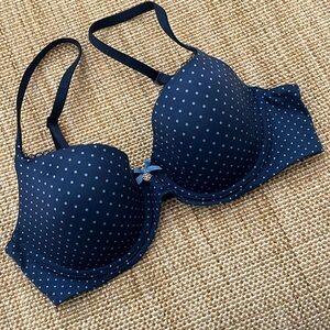 Victoria’s Secret Lined Demi Bra Size 32D
